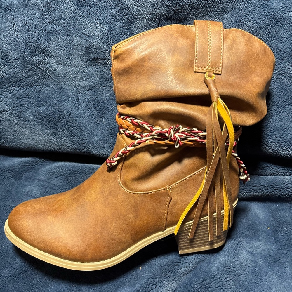 Brown Ankle Boots with Braided Detail - Picture 13 of 14